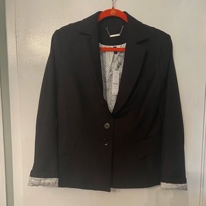 New-  black blazer.  Never worn -  didn’t fit
